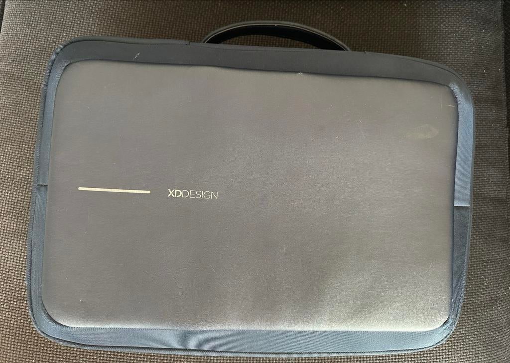 XD Design Laptoptas/Rugtas, anti diefstal, Ophalen of Verzenden, 15 inch, Gebruikt, Rugzak