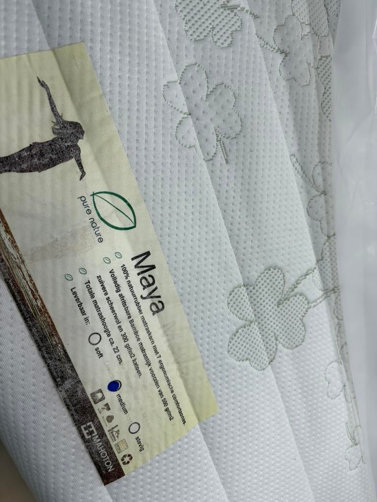 Mahoton Maya 100% natuurlatex matras MEDIUM 90x210cm., Ophalen, 90 cm, Eenpersoons, 210 cm