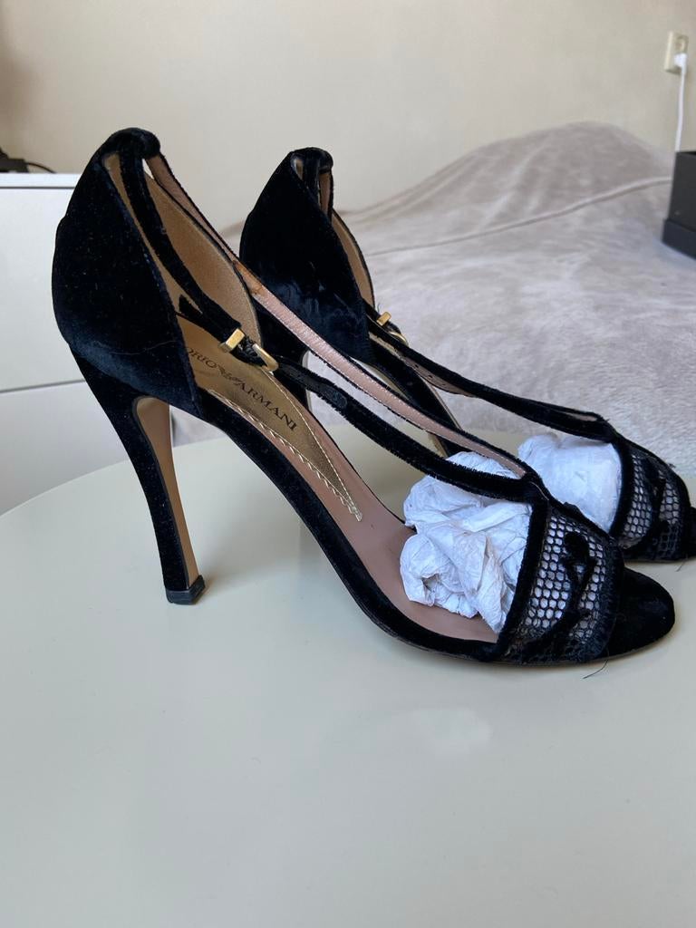 Armani High Heels - Zwart - Maat 39 - Hak 10 cm, Ophalen of Verzenden, Zo goed als nieuw, Zwart, Pumps