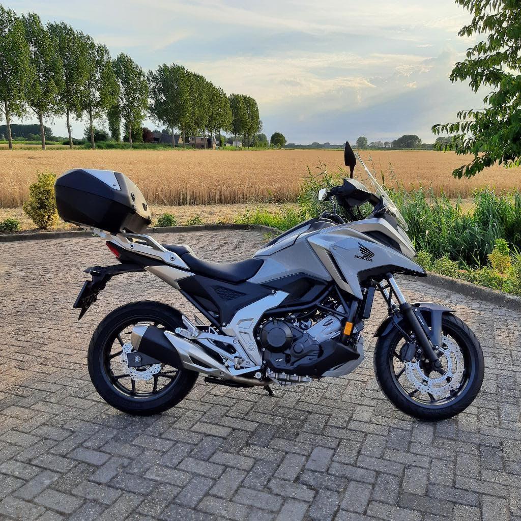 Nederlandse NC 750 X met topkoffer en andere assesoires, Motoren, Motoren | Honda, 2 cilinders, 745 cc, Motorrijbewijs A, Particulier