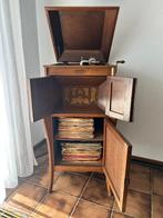 Grammofoon met veel platen en naalden - speelt goed en lang, Ophalen