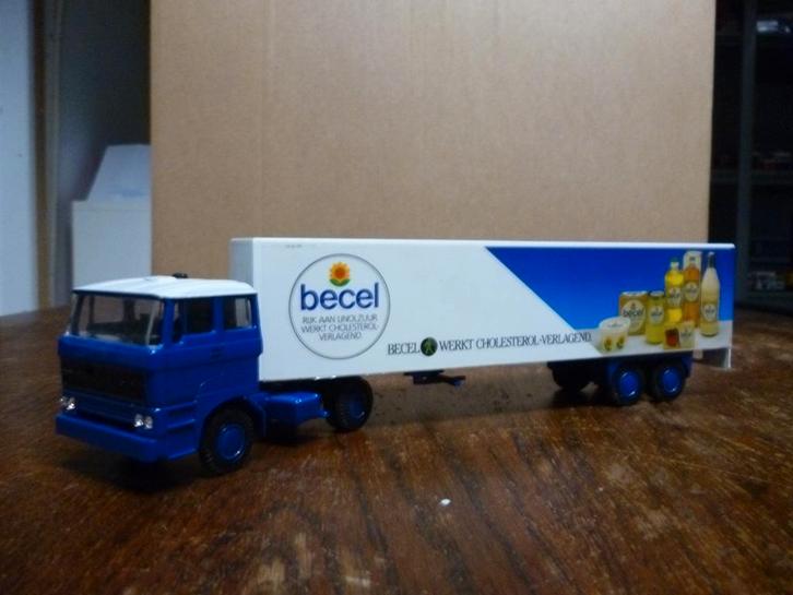 DAF 2800 Becel, Hobby en Vrije tijd, Modelauto's | 1:50, Zo goed als nieuw, Bus of Vrachtwagen, Lion Toys, Ophalen of Verzenden