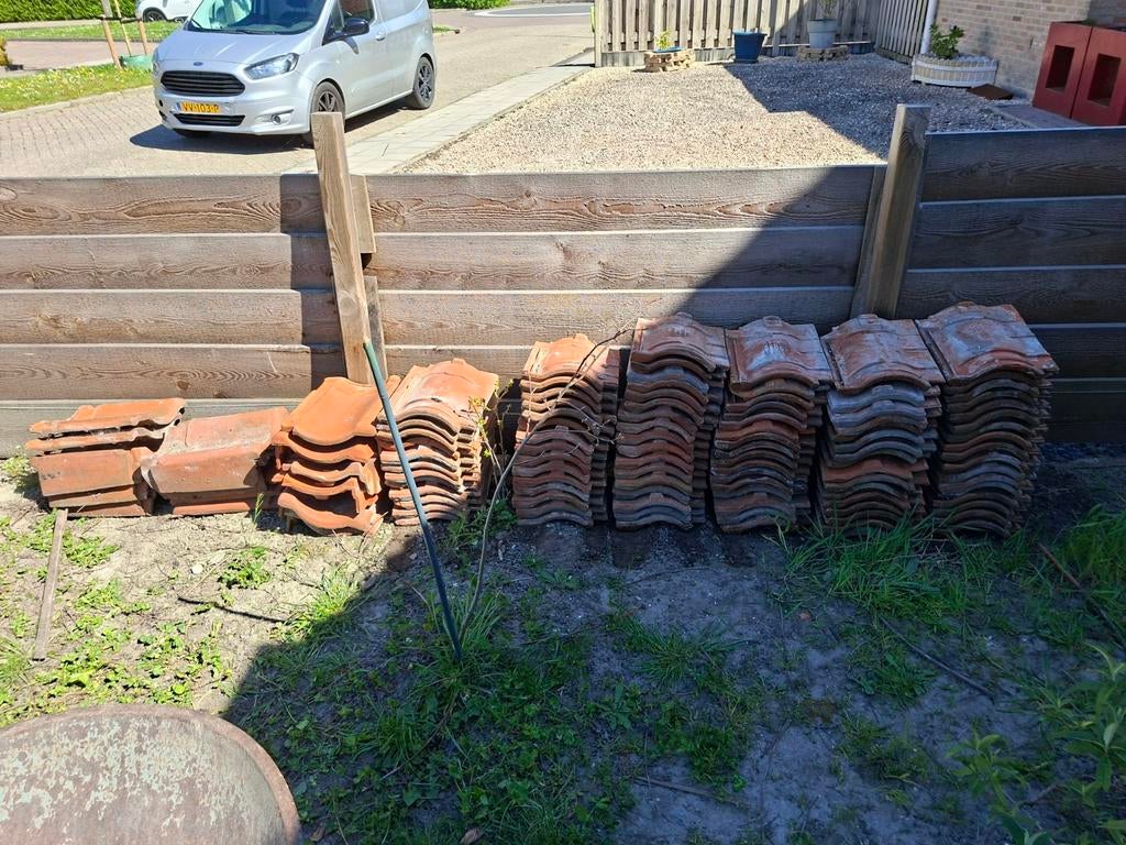 VHV dakpannen en kantpannen, Steen of Klei, Dakpannen, Rood, 5 tot 10 m²