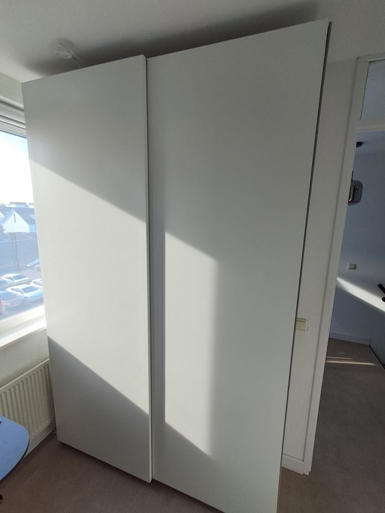 IKEA Hasvik Kledingkast met Schuifdeuren - Wit 236x150x35, Ophalen, Met deur(en), Gebruikt, 100 tot 150 cm