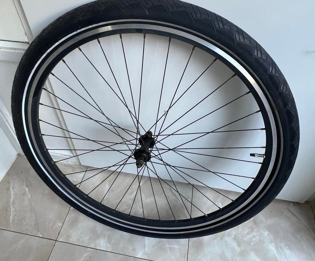 Prima voorwiel 28 inch, Fietsen en Brommers, Fietsonderdelen, Ophalen, Zo goed als nieuw, Wiel