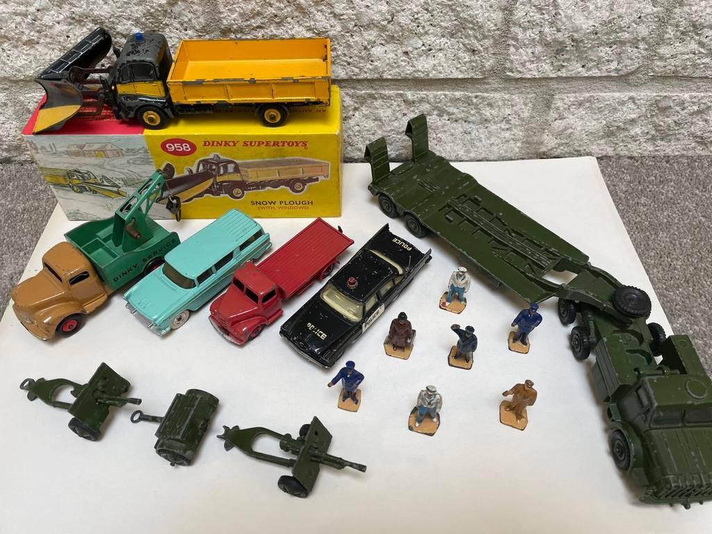 Verzameling dinky toys engeland, Ophalen of Verzenden, Zo goed als nieuw, Dinky Toys