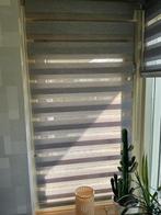 Duo rolgordijnen. Grijs. Veneta., Ophalen, 50 tot 100 cm, Zo goed als nieuw, 150 tot 200 cm