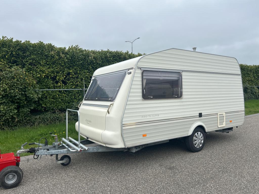 Avento Premier 420 TLH CASSETTE TOILET, VOORTENT, Caravans en Kamperen, Caravans, Standaardzit, Schokbreker, Bedrijf, Niet ingevuld