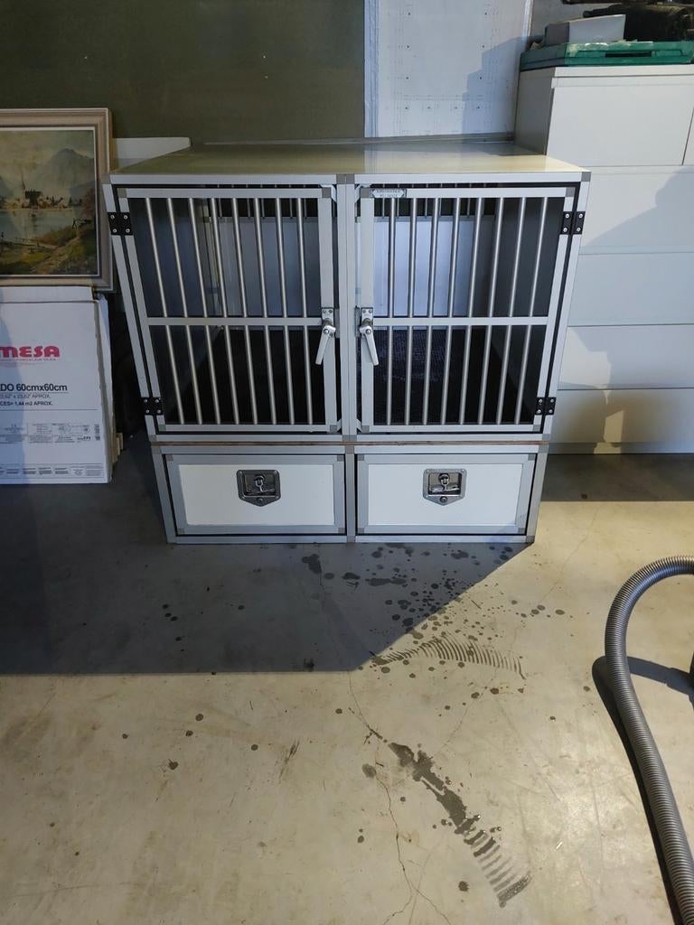 Hondenkennel met lades, Dieren en Toebehoren, Hondenhokken, Ophalen, 110 cm of meer, 100 cm of meer