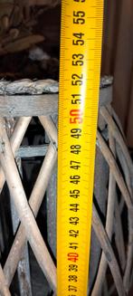 Brocante grote hoge windlicht ratan rotan kandelaar, Antiek en Kunst, Ophalen of Verzenden