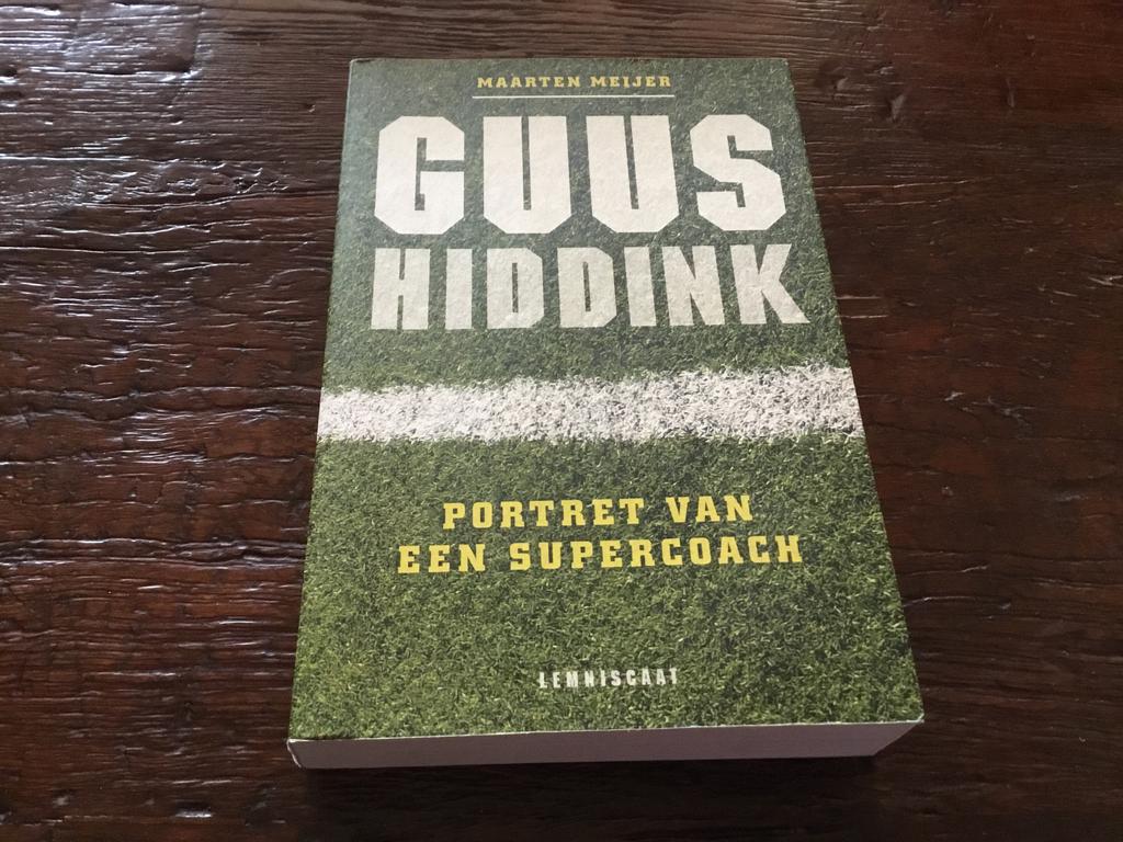 Guus Hiddink  Portret van een supercoach, Boeken, Ophalen of Verzenden, Zo goed als nieuw, Sport