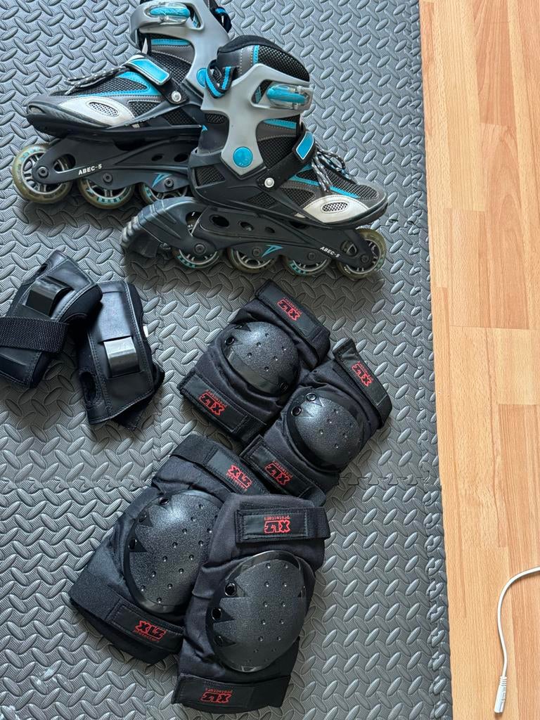 Skeelers met beschermers maat 38, Ophalen of Verzenden, Gebruikt, Inline skates 4 wielen, Overige merken