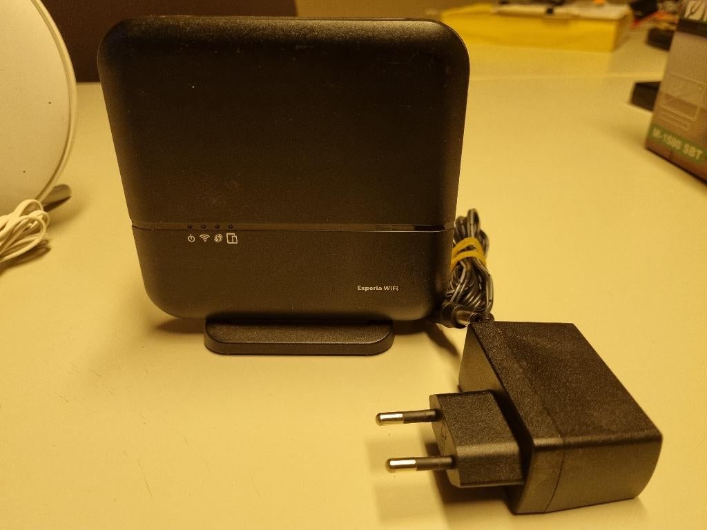 Experia WiFi Router - Versterker, gebruikt maar als nieuw, Ophalen, Zo goed als nieuw, Kpn