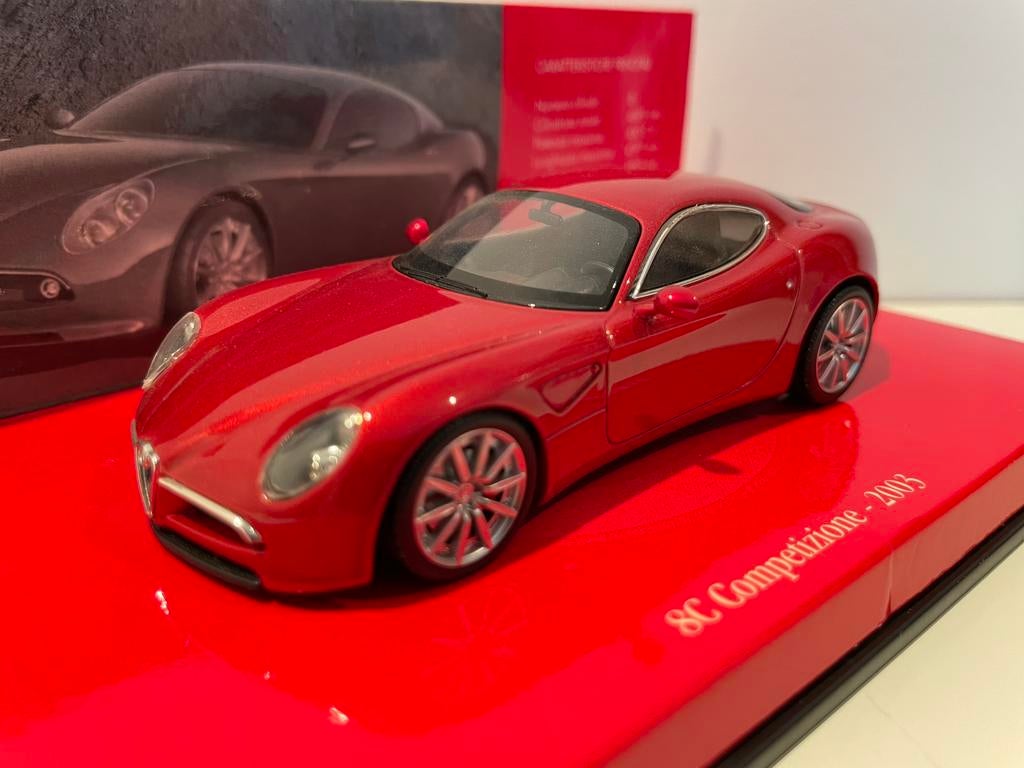 Minichamps Alfa Romeo 8C Competizione, Ophalen of Verzenden, Zo goed als nieuw, Auto, MiniChamps
