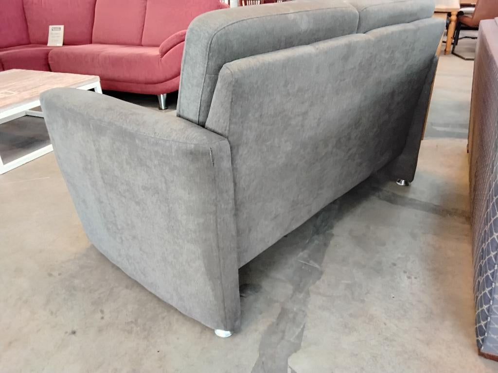 Mooie bank  z.g.a.n.140cm voor 165=. Second Life Wolvega., Ophalen, Tweepersoons, Zo goed als nieuw, Rechte bank