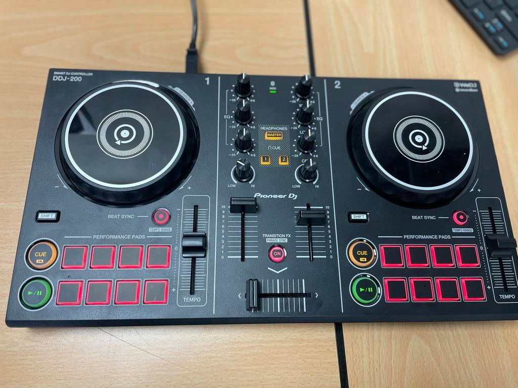 Pioneer DDJ-200 Smart DJ Controller, Muziek en Instrumenten, Dj-sets en Draaitafels, Ophalen of Verzenden, Zo goed als nieuw, Pioneer