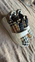 Burberry sneakers maat 35, Kleding | Dames, Schoenen, Ophalen of Verzenden, Zo goed als nieuw, Beige, Sneakers of Gympen