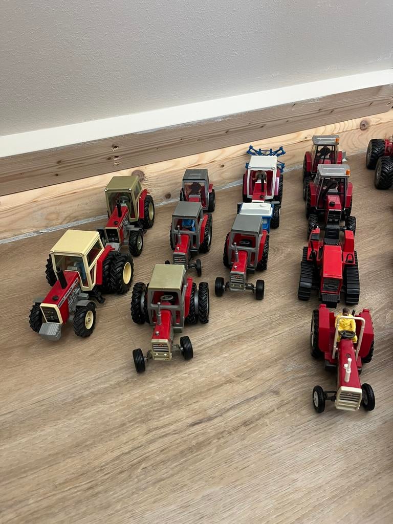 Britains Massey Furguson, Ophalen of Verzenden, Zo goed als nieuw, Tractor of Landbouw, Britains