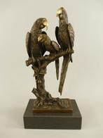 Bronzen beeldje: Drie papegaaien op boomstronk, Ophalen of Verzenden