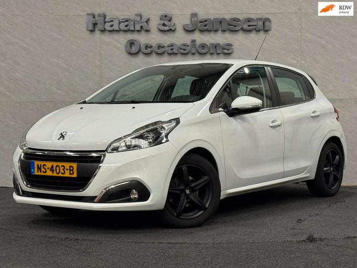 Peugeot 208 1.2 PureTech Blue Lion Airco 5 Deurs Navigatie, Auto's, Peugeot, Bedrijf, Te koop, ABS, Airbags, Airconditioning, Bluetooth