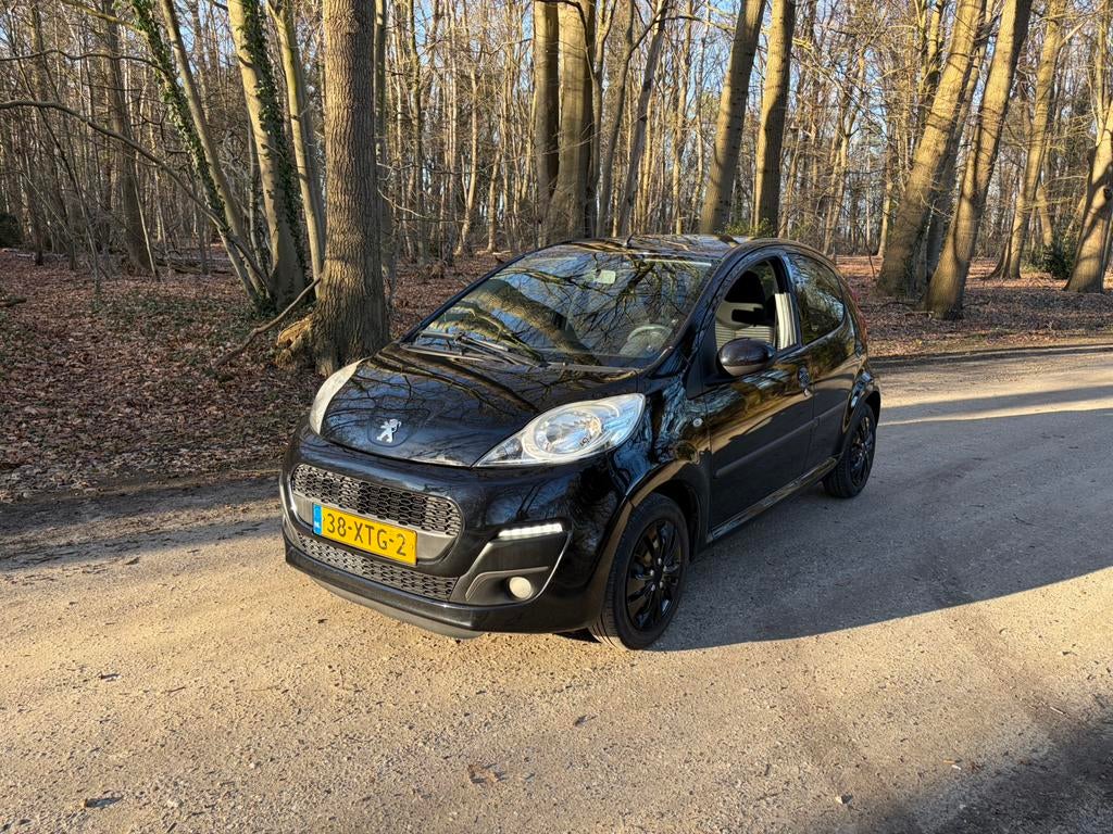 Peugeot 107 1.0 12V 5deurs nieuwe apk beurt carplay, Voorwielaandrijving, Euro 5, Stof, 4 stoelen