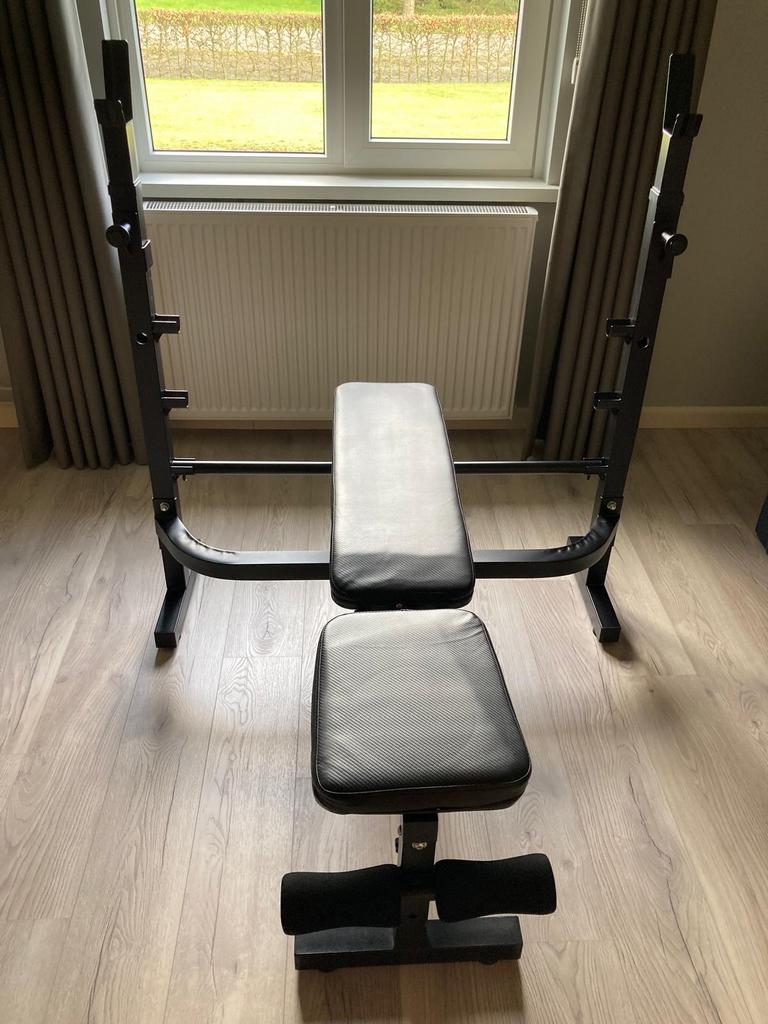 Multifunctionele Halterbank/Fitnessbank + Dumbbells, Sport en Fitness, Fitnessmaterialen, Ophalen, Zo goed als nieuw, Armen, Fitnessbank