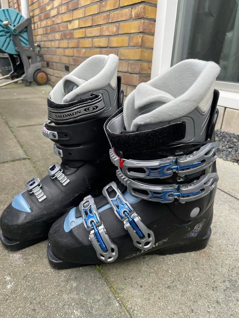 Salomon Dames Skischoenen Maat 42, Sport en Fitness, Skiën en Langlaufen, Ophalen, 160 tot 180 cm, Gebruikt, Schoenen