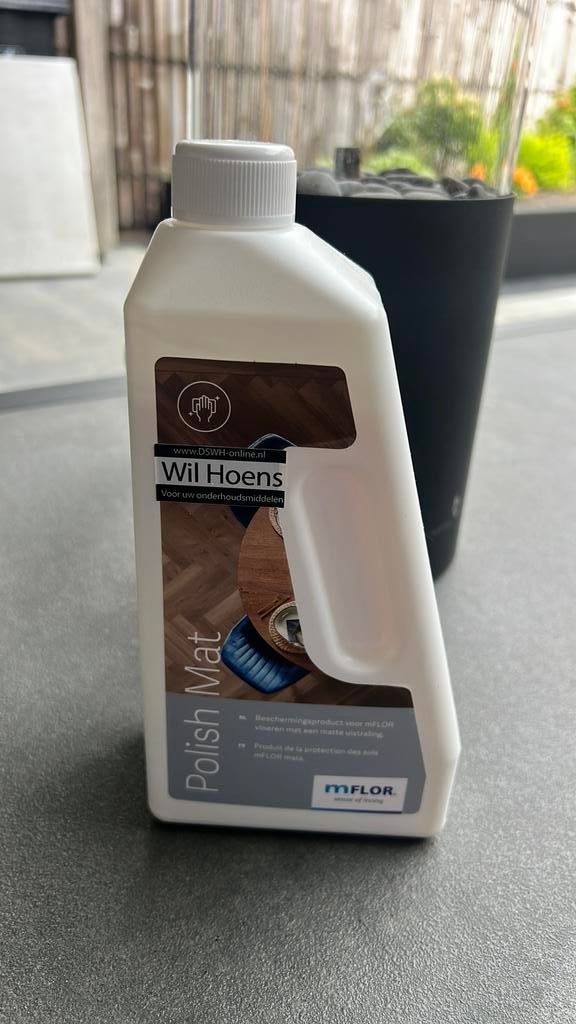 Mflor polish mat  3x fles euro 40 totaal, Ophalen of Verzenden, Nieuw, Minder dan 10 m², Tapijttegels