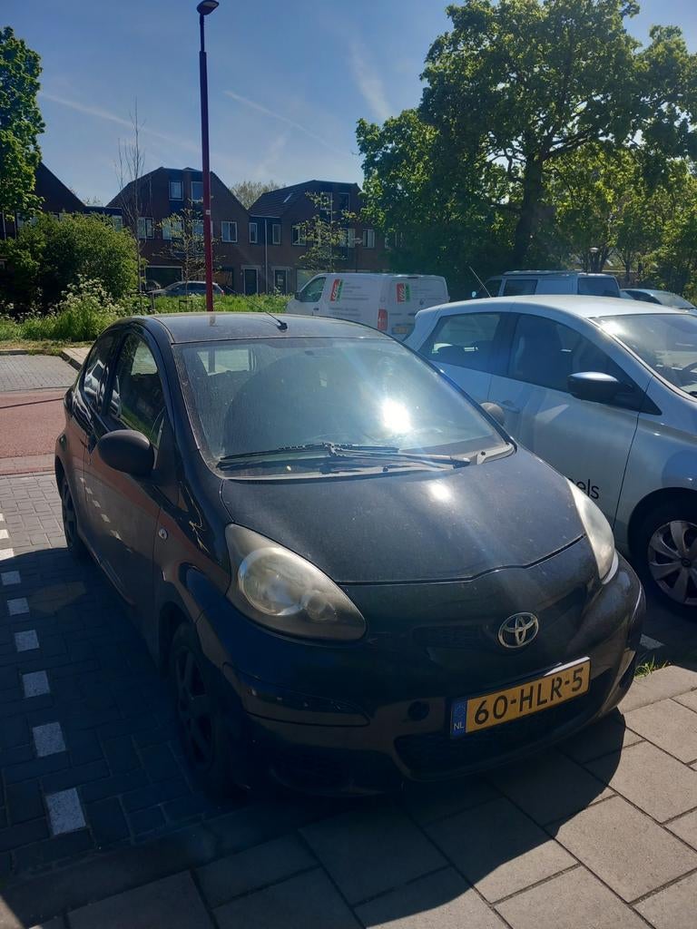 Toyota Aygo 2009 Zwart - 193.038 km, Voorwielaandrijving, 4 stoelen, Origineel Nederlands, Handgeschakeld
