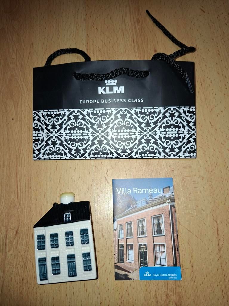 KLM huisjes  huisje  106  ruilen !!, Ophalen of Verzenden, Nieuw, 81 t/m 91, Gevuld