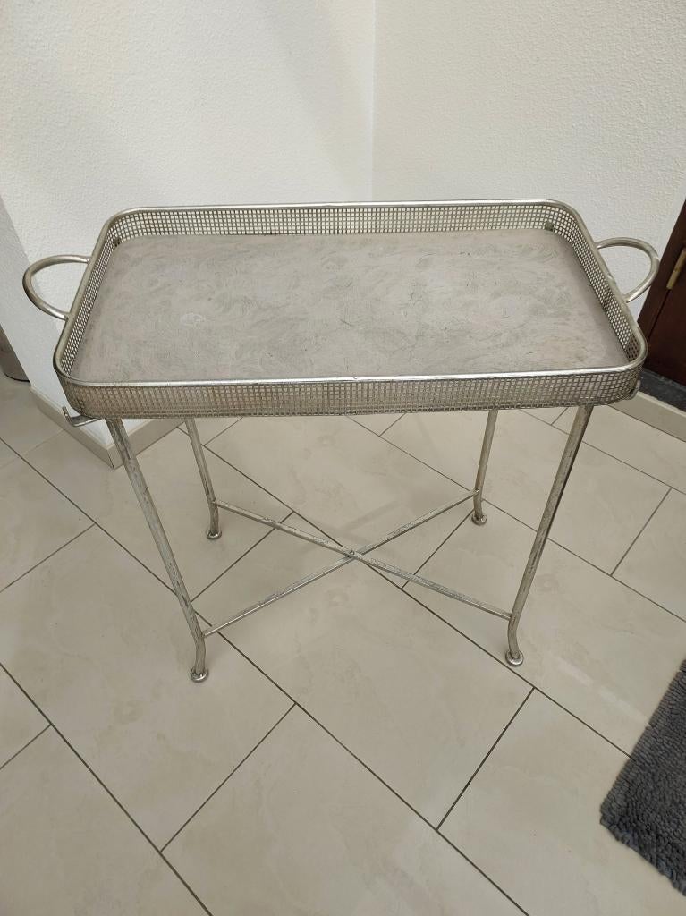 metalen tafel/dienblad, Gebruikt, Metaal of Aluminium, Ophalen of Verzenden, 75 cm of meer