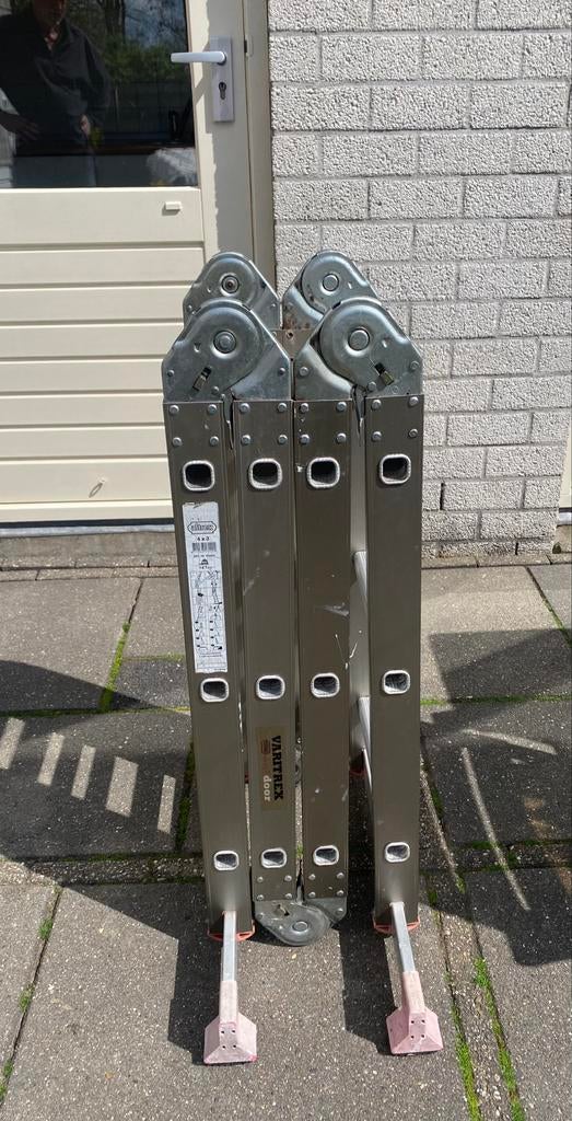 Ladder Varitrex Altrex Outdoor Trap, Doe-het-zelf en Verbouw, Ladders en Trappen, Ophalen, Zo goed als nieuw, 2 tot 4 meter