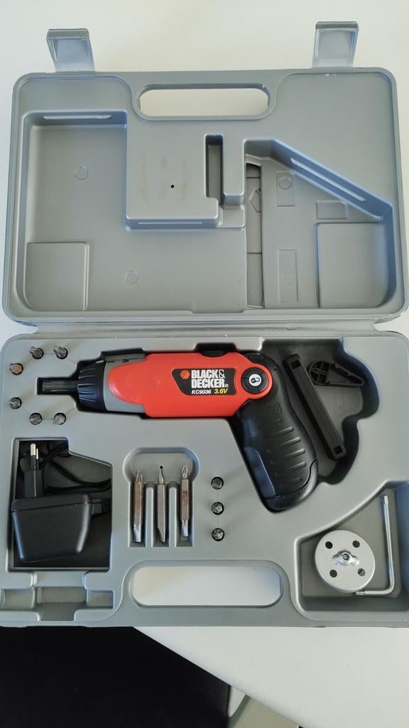 Black & Decker Snoerloze Schroevendraaier KC9036, Ophalen, Gebruikt, Minder dan 400 watt, Overige typen