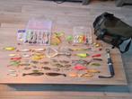 Te koop  partij snoekspullen met tas en tacklebox, Ophalen