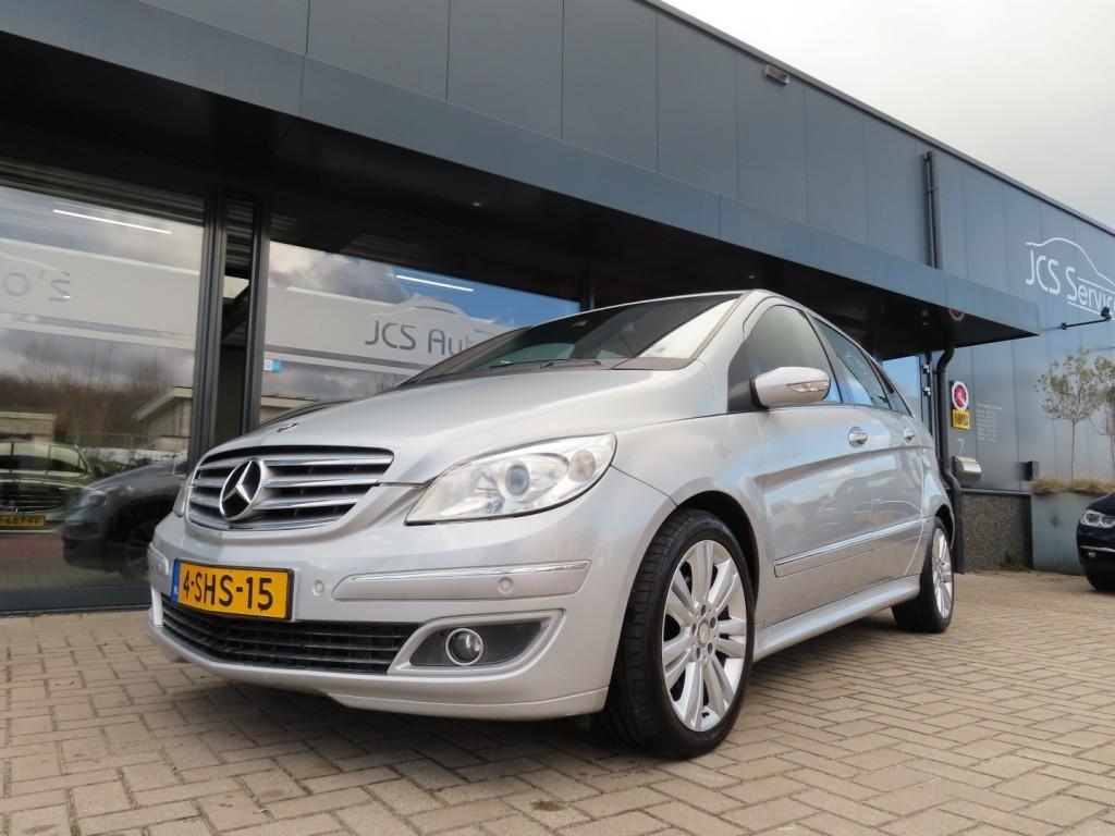 Mercedes-benz 200 200 Turbo Aut. Airco Navi Trekhaak 2x Pdc, Auto's, Gebruikt, 4 cilinders, Bedrijf, Electronic Stability Program (ESP)