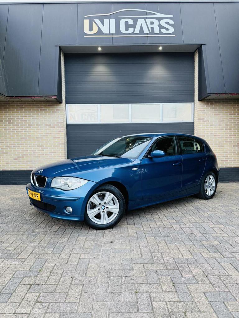 BMW 1-serie 116i Executive|Clima Control|half Leder|LM16, Achterwielaandrijving, Gebruikt, Zwart, 4 cilinders