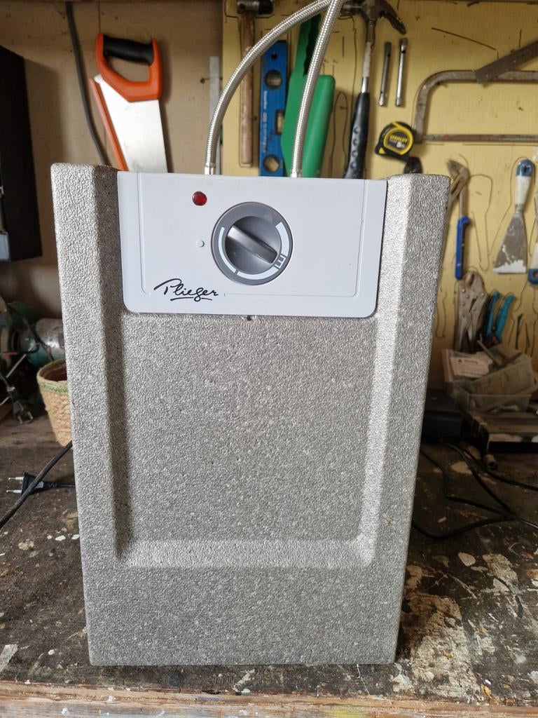 Plieger close-in boiler 15 liter - Compact en efficiënt, Gebruikt, Minder dan 20 liter, Onbekend, Boiler