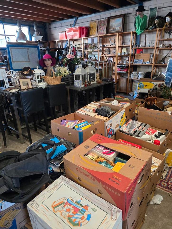 Donderdag grote garage sale rommelmarkt spullen te koop Rijs, Diversen, Rommelmarktspullen, Ophalen