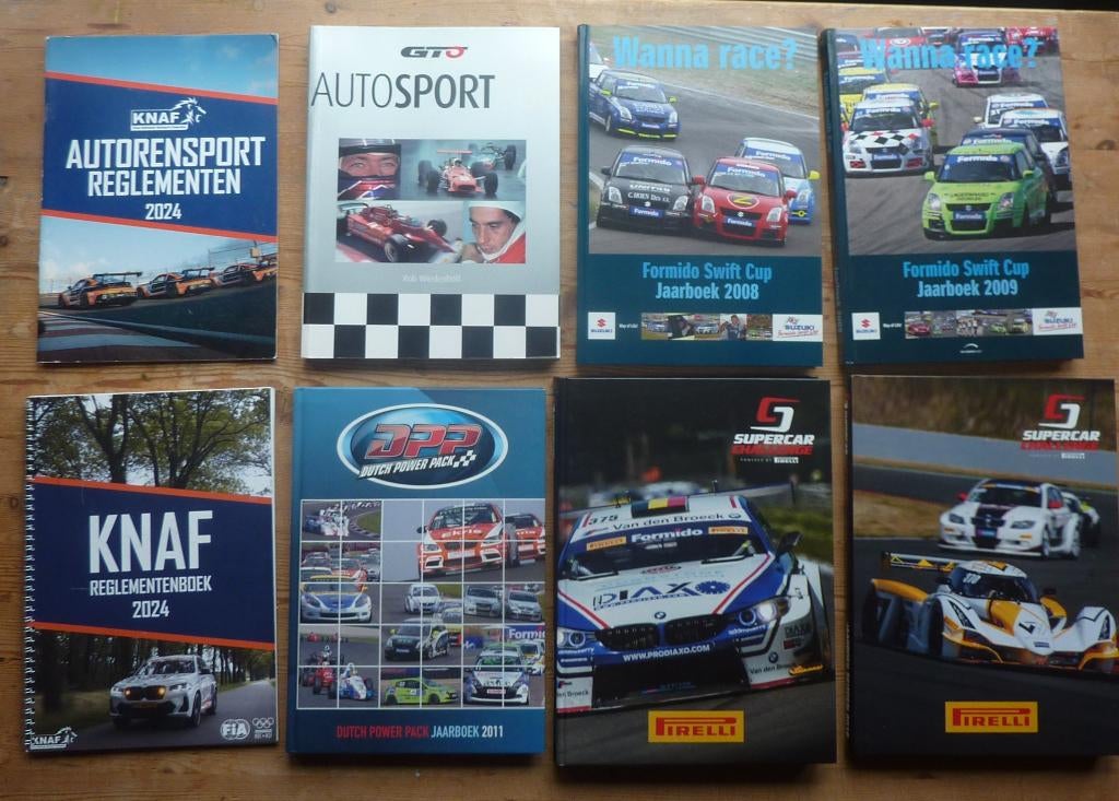Partij autosport jaarboeken, Ophalen of Verzenden, Gelezen, Algemeen, Diverse auteurs