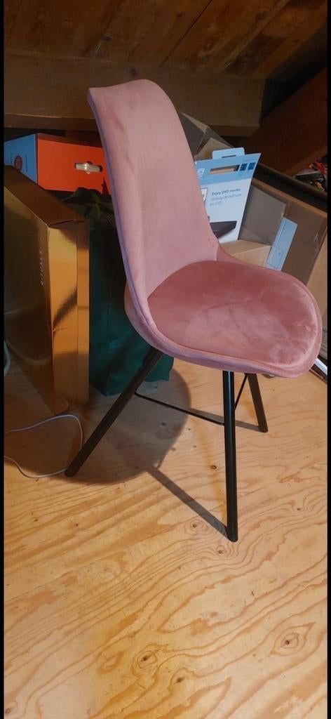 Velvet stoelen oud roze (4 stuks), Huis en Inrichting, Stoelen, Ophalen of Verzenden, Zo goed als nieuw, Overige kleuren, Twee