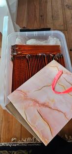 Opbergbox met tasjes en enveloppen bubbeltjesplastic, Ophalen