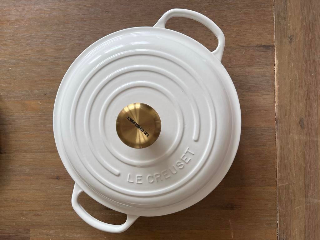 Le Creuset Campagnard Braadpan Geëmailleerd Gietijzer 2.2L, Huis en Inrichting, Keuken | Potten en Pannen, Ophalen, Zo goed als nieuw