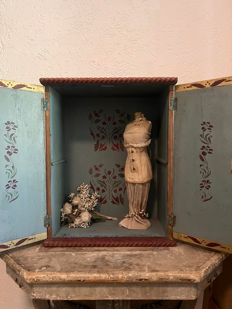 Oud antiek kastje hangkastje folkart folkloristisch brocante, Ophalen of Verzenden