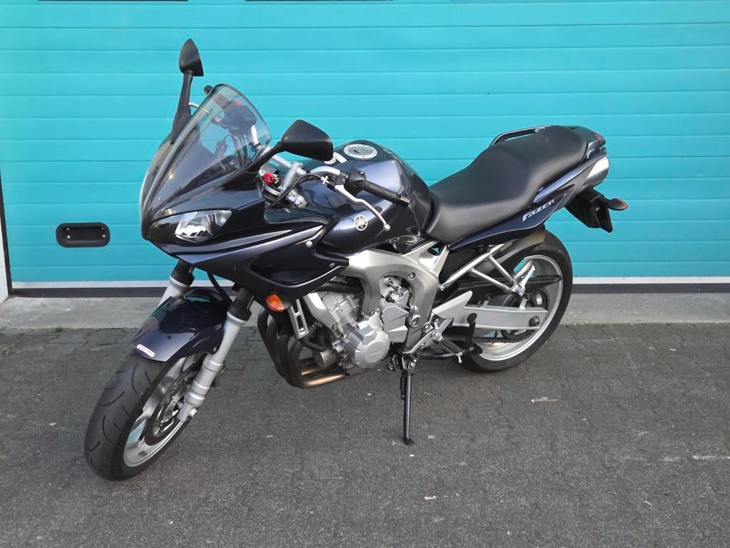 Yamaha FZ6 Fazer 2004 | 27604km, Motoren, 4 cilinders, Motorrijbewijs A, Meer dan 35 kW, Toermotor