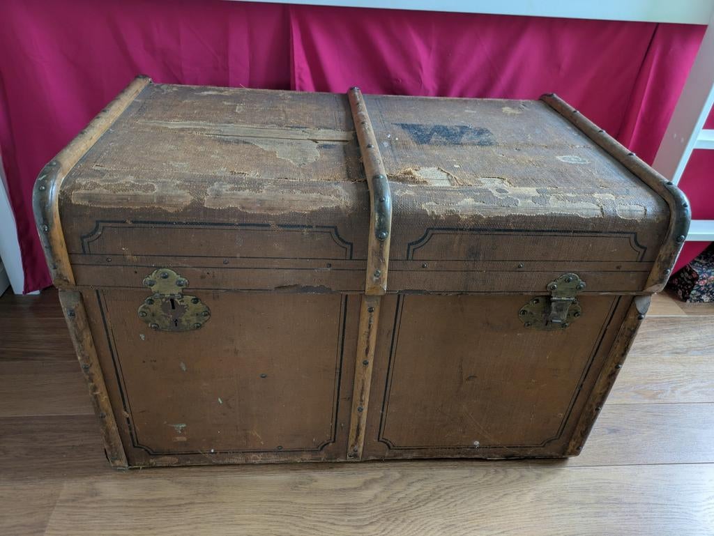 Oude hutkoffer/verkleedkist, Ophalen, Gebruikt, 50 tot 100 cm, 50 tot 75 cm