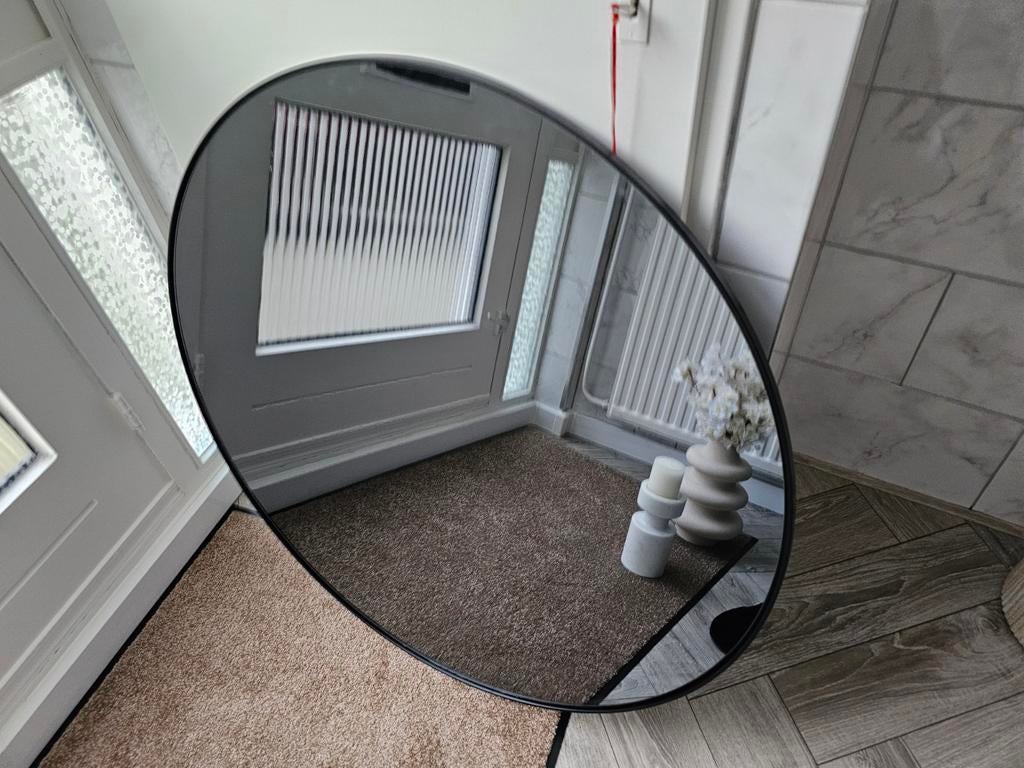 Ronde muur spiegel, Rond, Ophalen of Verzenden, Zo goed als nieuw, 75 tot 100 cm
