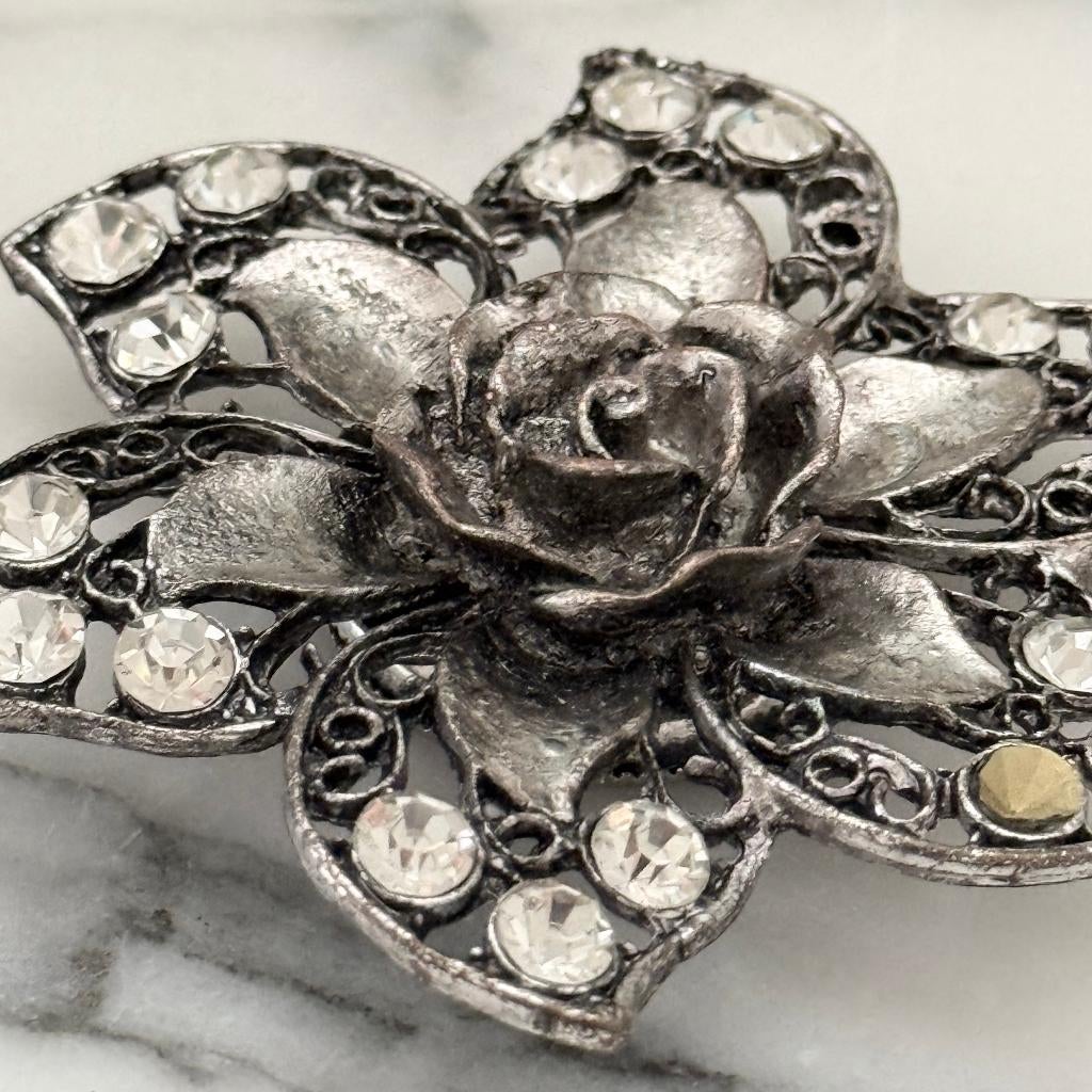 Broche - bloem, Overige materialen, 4 tot 7 cm, Ophalen of Verzenden, Zo goed als nieuw