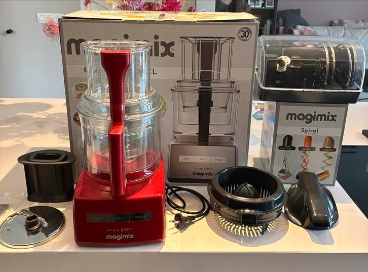 Magimix 5200XL incl garantie en toebehoren twv €275, Witgoed en Apparatuur, Keukenmixers, Zo goed als nieuw, 4 liter of meer, 3 snelheden of meer