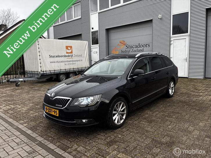 Skoda Superb Combi 1.6 TDI Champs Elysees Ex BPM Euro 6!, Auto's, Skoda, Bedrijf, Te koop, Superb, ABS, Airbags, Airconditioning