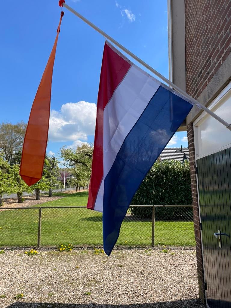 Nederlandse vlag met wimpel en stok, Diversen, Ophalen, Zo goed als nieuw
